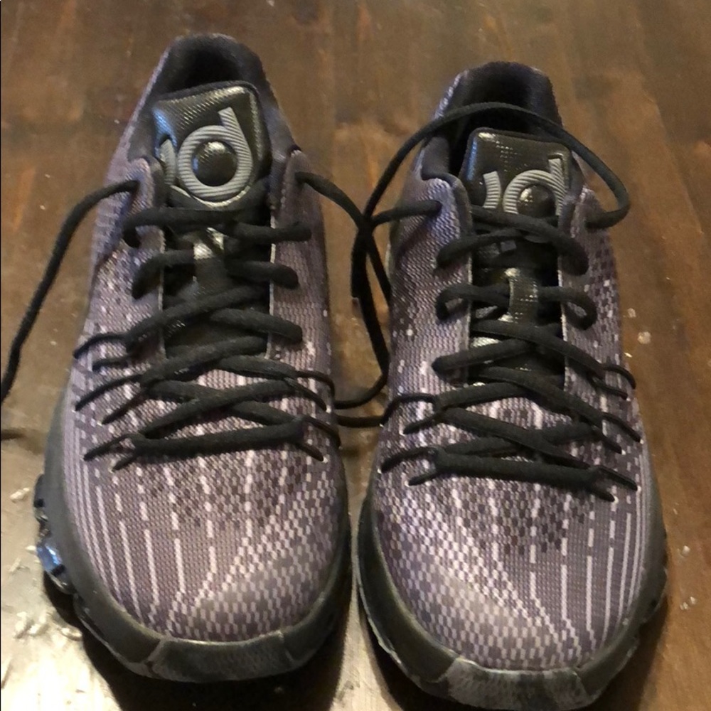 Nike Zoom Sneakers